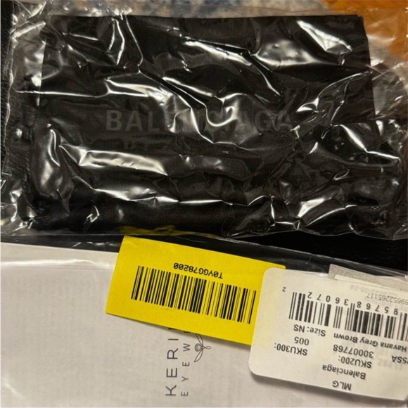 NWT Balenciaga Brown and Yellow Patterned Sunglasses with case - Picture 2 of 5